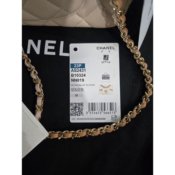 2023 Chanel Quilted Lambskin Mini Flap Top Handle Bag w/ Entrupy (15197) - Picture 5 of 16